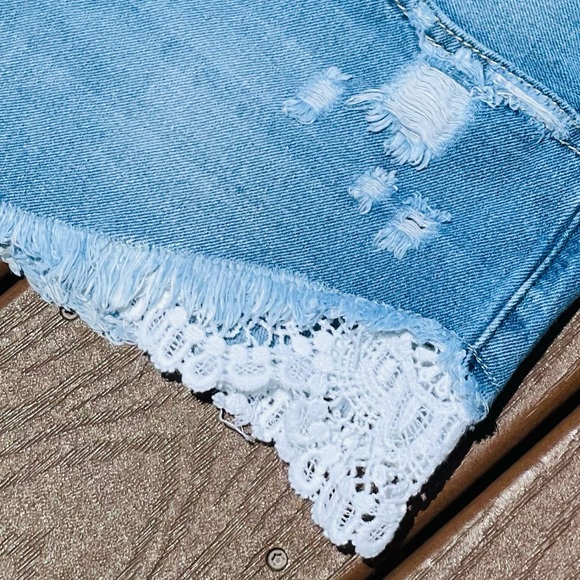 Denim Blvd Jean Short Shorts - Picture 4 of 5